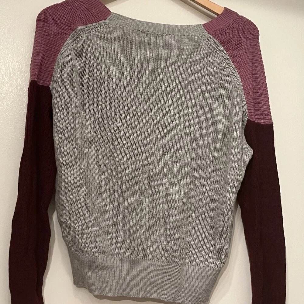 Color Blocked Sweater by‎ Splendid - Size Medium